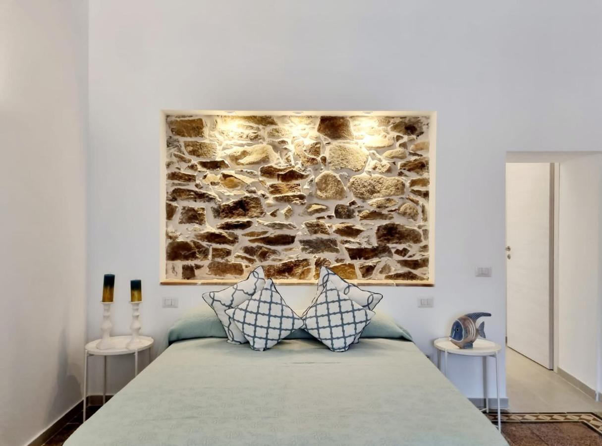 Stazzo San Teodoro La Quercia Piscina Condivisa Lejlighed Eksteriør billede